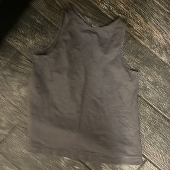 Everlane Swing Tank - Picture 2 of 3